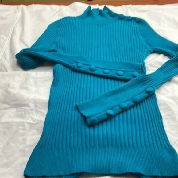 International concept ladies blouse  S​ - Picture 7 of 16